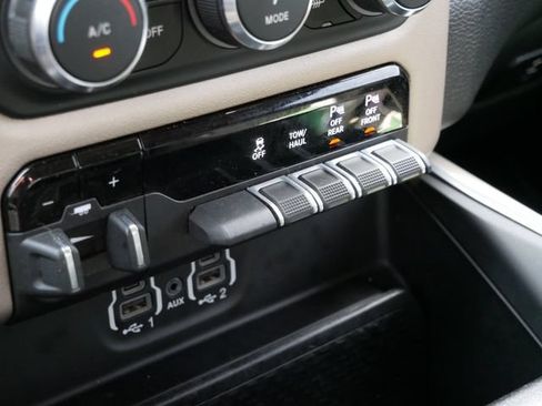 Used 2022 RAM 1500 Laramie AWD/4WD image 23