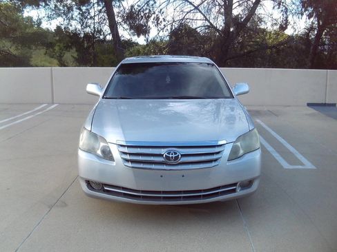 Used 2006 Toyota Avalon Touring FWD image 6