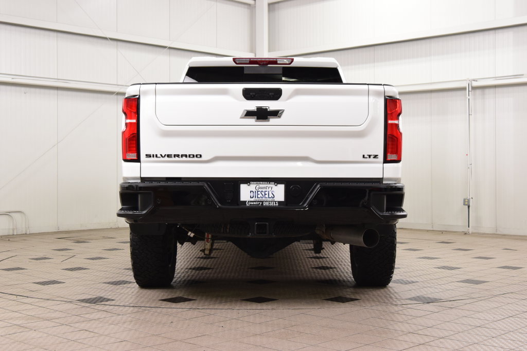 Used 2025 Chevrolet Silverado 2500 LTZ w/ LTZ Plus Package AWD/4WD image 7