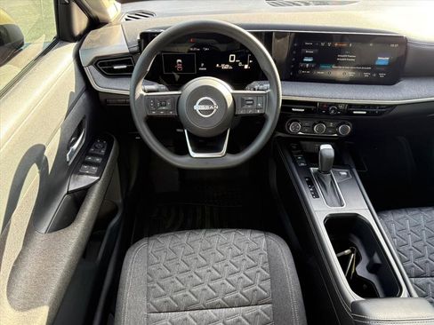 Certified 2025 Nissan Kicks SV image 23