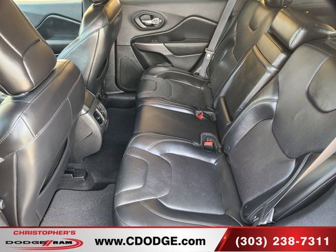 Used 2019 Jeep Cherokee Limited w/ Technology Group FWD image 21