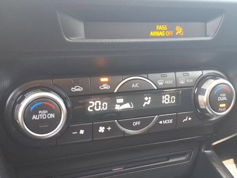 Used 2014 MAZDA MAZDA3 i Touring w/ Technology Package FWD image 11