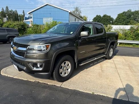 Used 2018 Chevrolet Colorado W/T w/ WT Convenience Package AWD/4WD image 4