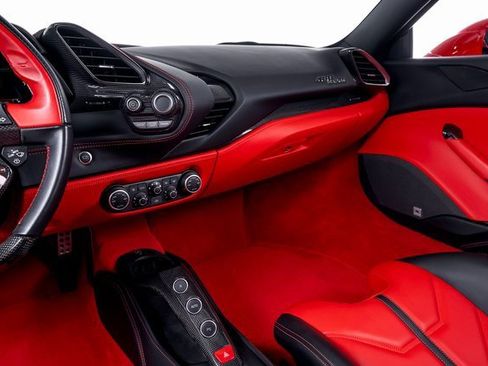 Used 2019 Ferrari 488 Spider image 26