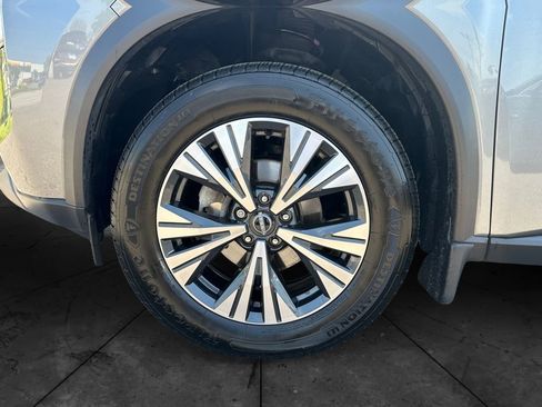 Used 2023 Nissan Rogue SV w/ SV Premium B Package FWD image 14