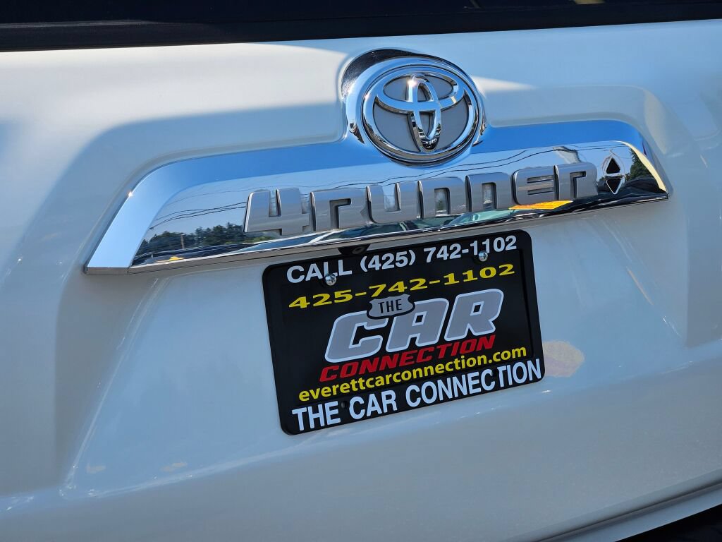 Used 2012 Toyota 4Runner Limited AWD/4WD image 10