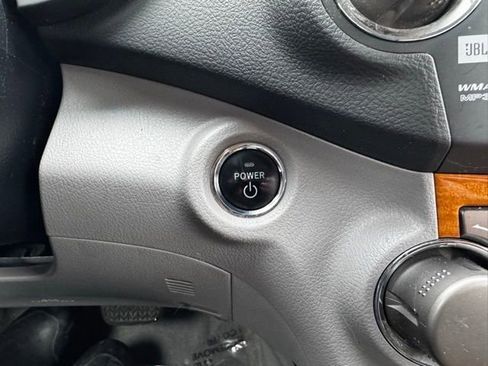 Used 2010 Toyota Highlander Limited image 32