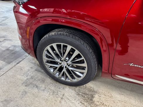 Certified 2025 Buick Enclave Avenir image 10
