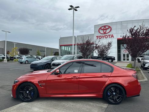 Used 2018 BMW M3 RWD image 2