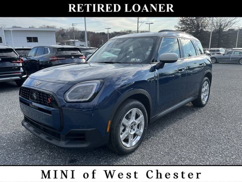 Used 2025 MINI Cooper Countryman S image 1