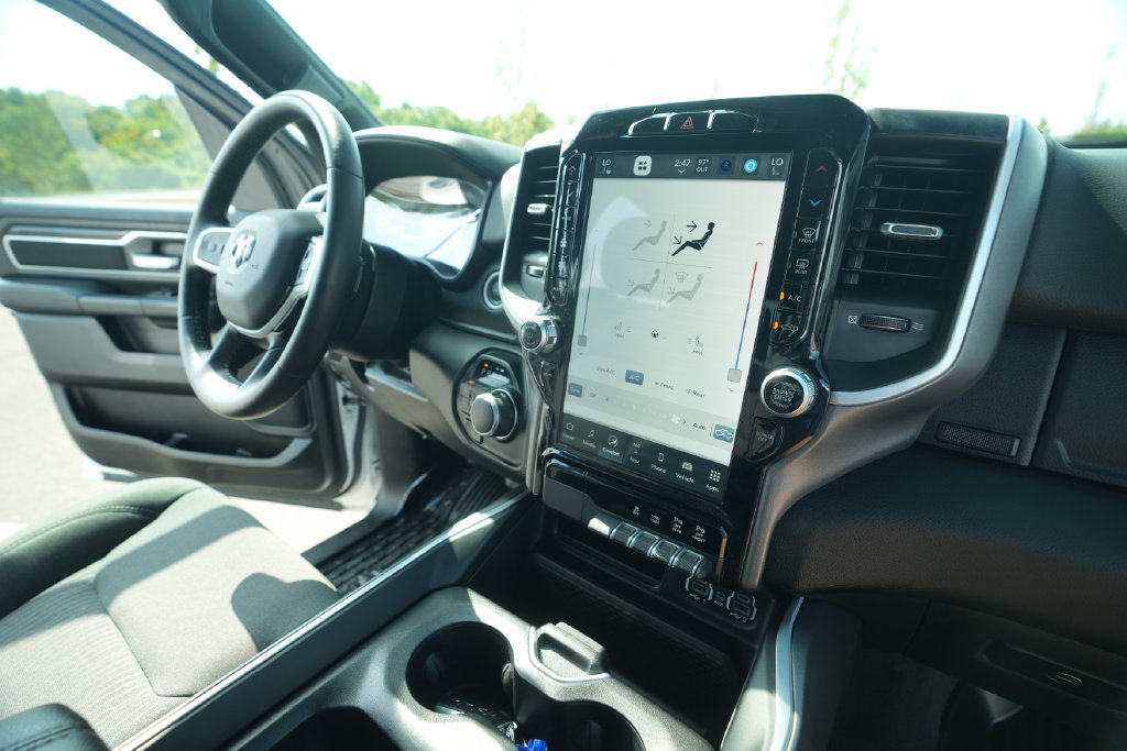 Used 2023 RAM 1500 Big Horn AWD/4WD image 34
