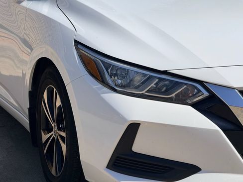 Used 2021 Nissan Sentra SV FWD image 4