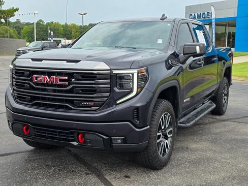 Used 2023 GMC Sierra 1500 AT4 w/ AT4 Premium Package AWD/4WD image 5