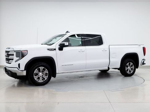Used 2023 GMC Sierra 1500 SLE AWD/4WD image 4