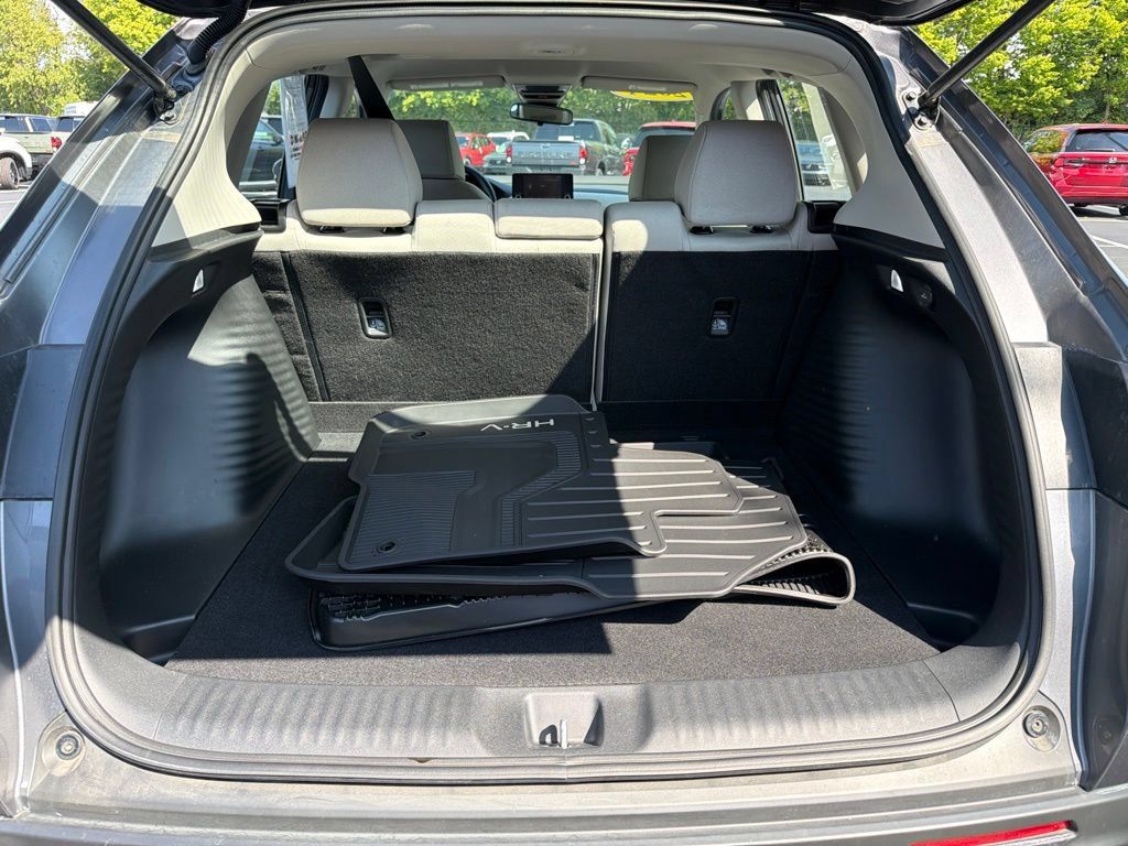 Certified 2024 Honda HR-V LX image 19