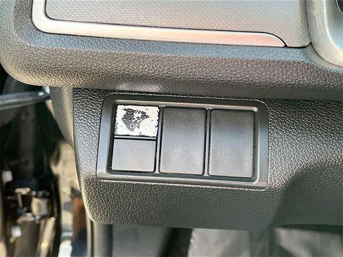 Used 2018 Honda Civic EX image 10