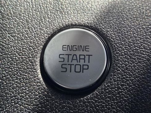 Used 2021 Kia Sorento S FWD image 19