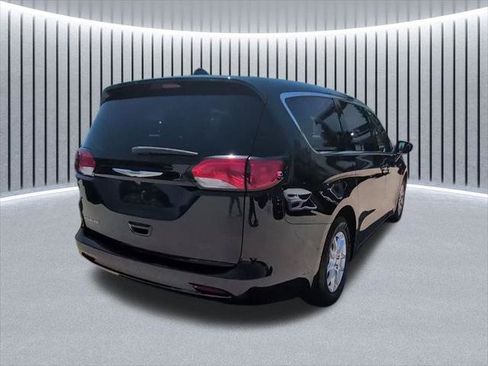 Certified 2023 Chrysler Voyager LX FWD image 15