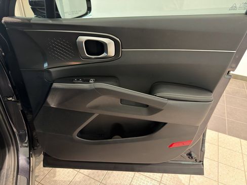 Used 2026 Kia Sorento LX image 25