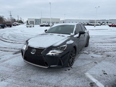 Used 2019 Lexus IS 350 AWD image 2