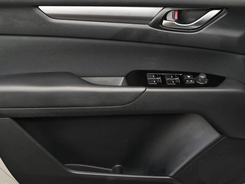 Used 2019 MAZDA CX-5 Sport FWD image 13