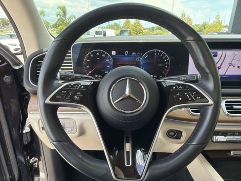 Certified 2024 Mercedes-Benz GLE 450e 4MATIC image 27