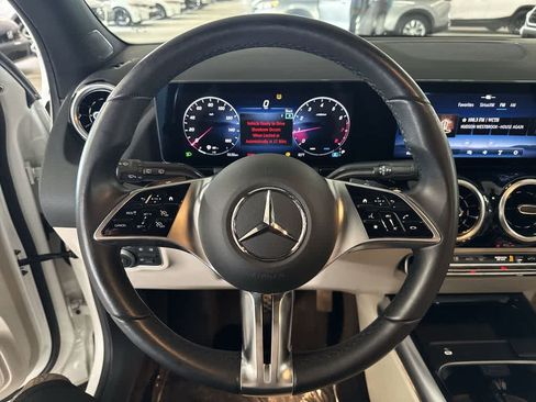 Used 2025 Mercedes-Benz GLA 250 4MATIC image 14