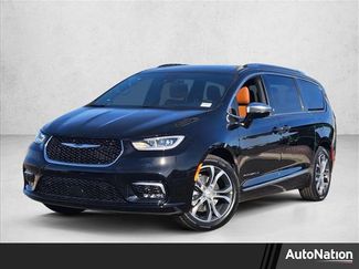 New 2026 Chrysler Pacifica Pinnacle video 1