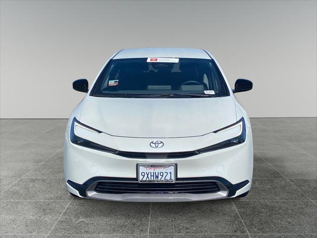 Certified 2026 Toyota Prius XLE FWD image 8
