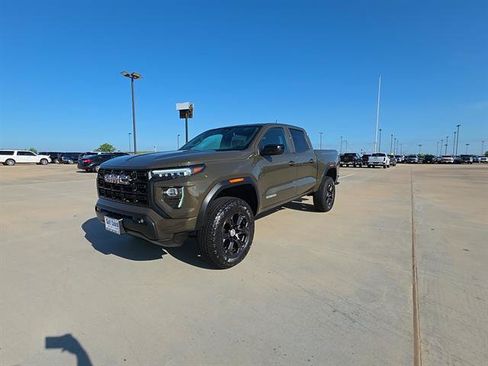 Used 2024 GMC Canyon Elevation w/ Convenience Package RWD image 2