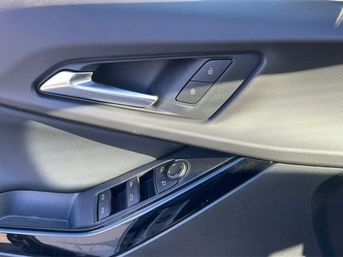 New 2026 Chevrolet Equinox LT image 29