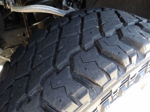 Used 2020 Chevrolet Silverado 1500 LT w/ Convenience Package image 53