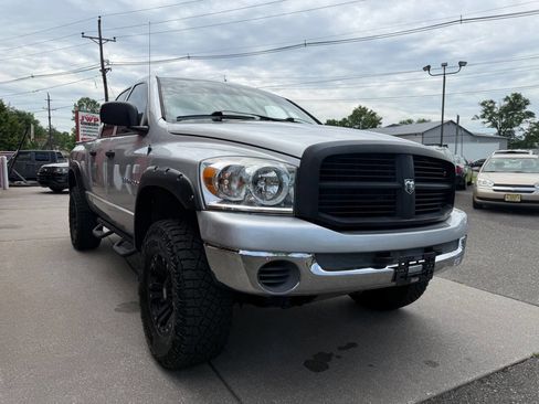 Used 2007 Dodge Ram 1500 Truck SLT AWD/4WD image 4