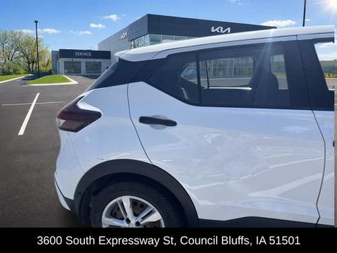 Used 2021 Nissan Kicks S FWD image 5