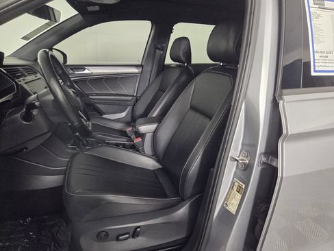 Used 2024 Volkswagen Tiguan SE R-Line AWD/4WD image 10
