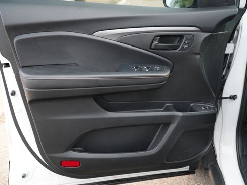 Used 2023 Honda Passport TrailSport image 11