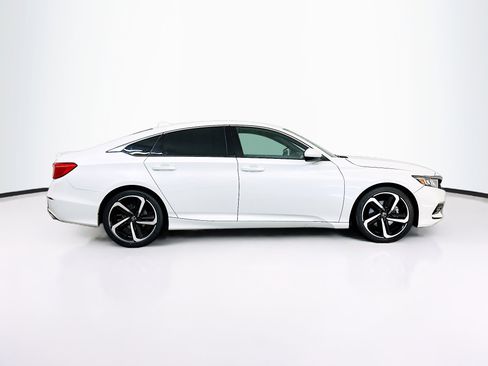 Used 2019 Honda Accord Sport image 10