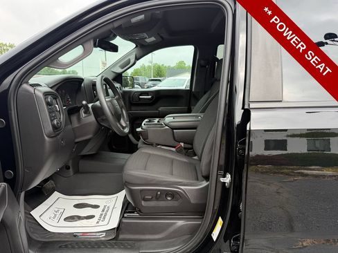 Used 2024 Chevrolet Silverado 1500 Custom Trail Boss w/ LPO, Dark Essentials Package AWD/4WD image 13