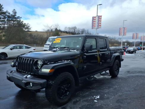 Used 2022 Jeep Gladiator Sport image 4