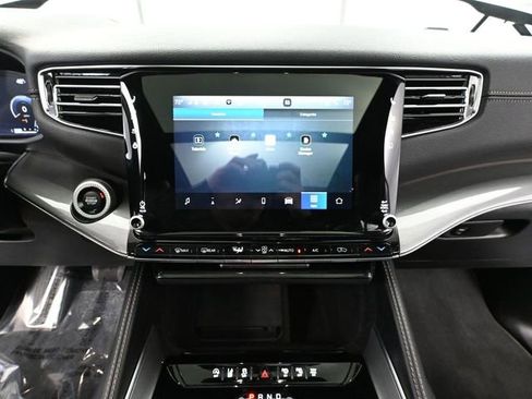 Used 2022 Jeep Wagoneer Series II image 38