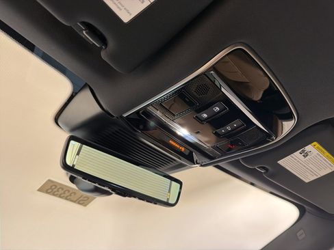 New 2026 Land Rover Range Rover Sport Dynamic SE image 18