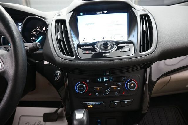 Used 2017 Ford Escape Titanium FWD image 10