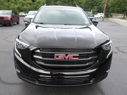 Used 2020 GMC Terrain SLE w/ Driver Convenience Package AWD/4WD image 4