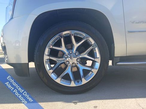 Used 2020 GMC Yukon SLT w/ Premium Edition image 5