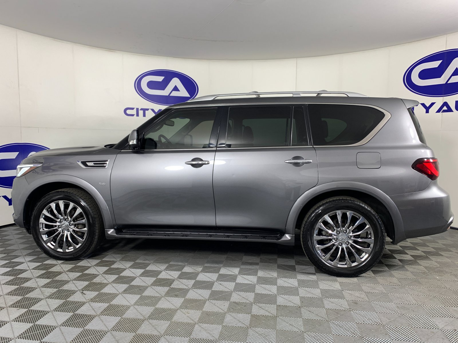 Used 2019 INFINITI QX80 Luxe w/ All-Season Package RWD image 6