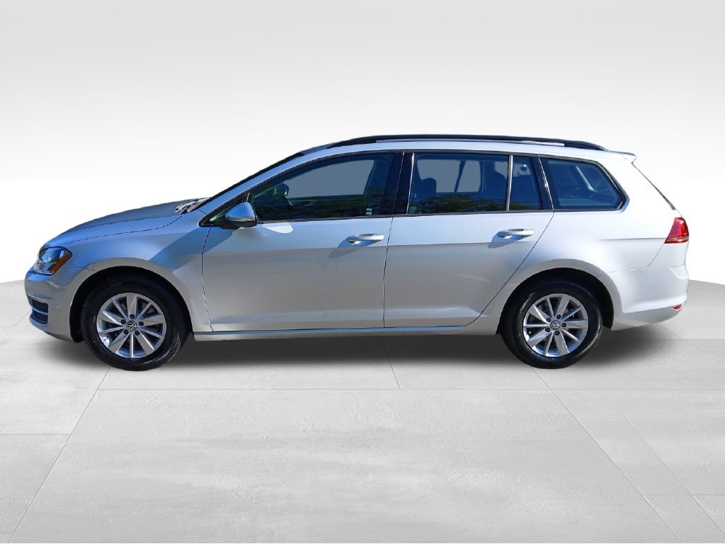 Used 2017 Volkswagen Golf SportWagen FWD image 5