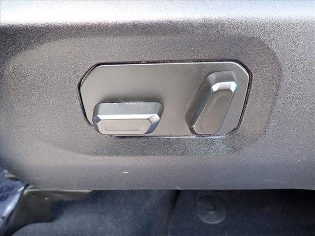 Used 2024 Jeep Wrangler Unlimited Rubicon 4xe AWD/4WD image 12