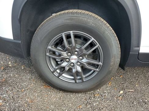 New 2026 GMC Acadia Elevation image 6