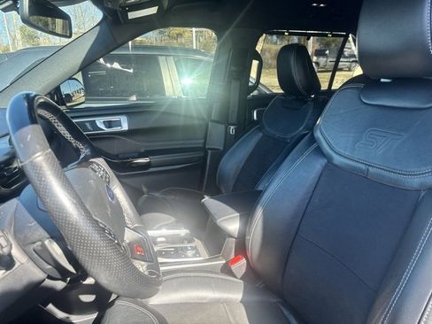 Used 2022 Ford Explorer ST image 52