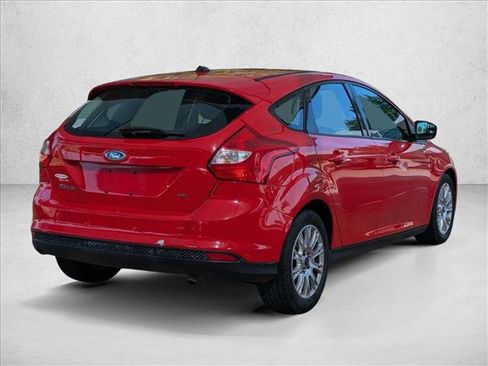 Used 2012 Ford Focus SE FWD image 5